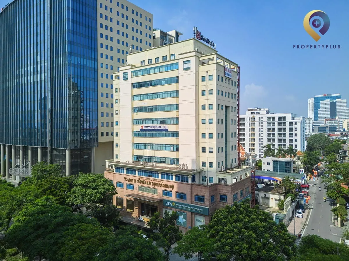 Toàn cảnh tòa nhà 14 Láng Hạ nhìn từ bên ngoài
